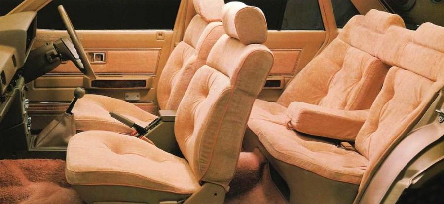  Daihatsu Charmant 1981 года  (фото 5 из 6)
